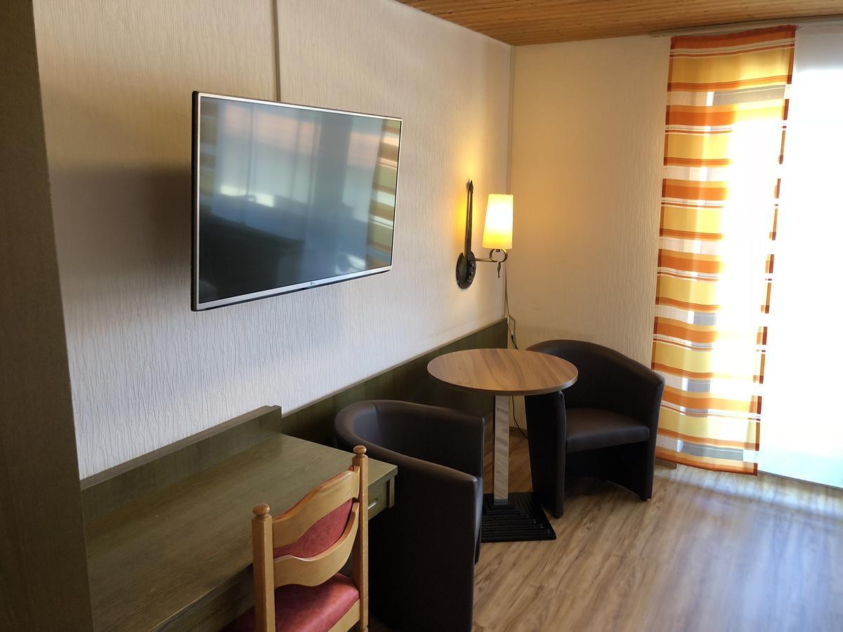 Hotel Heuberger Hof, Wehingen Kültér fotó